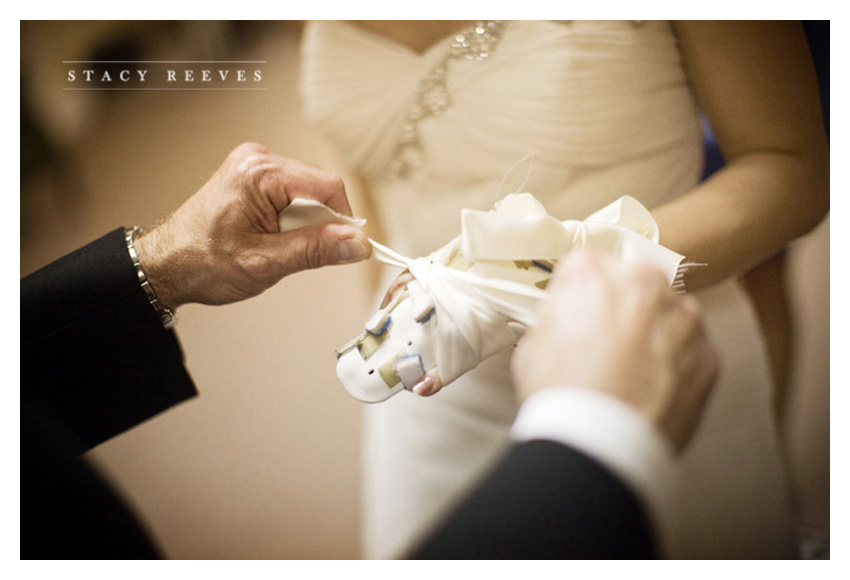 wedding photography of Jaclyn Herfarth and Charlie Harrison at the Magnolia Ballroom in Houston Texas by Dallas wedding photographer Stacy Reeves