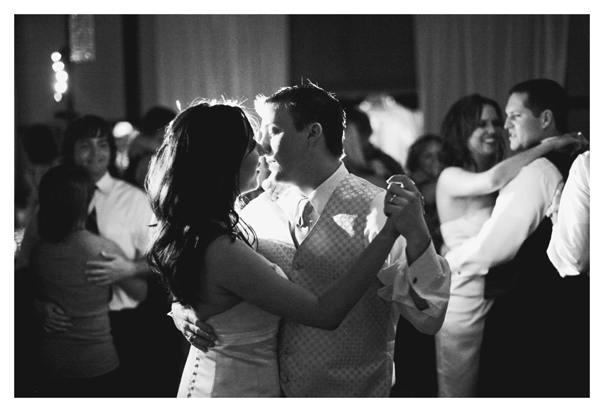 Midland Odessa wedding photography of Julie Lasater and Colin Beal by Dallas wedding photographer Stacy Reeves