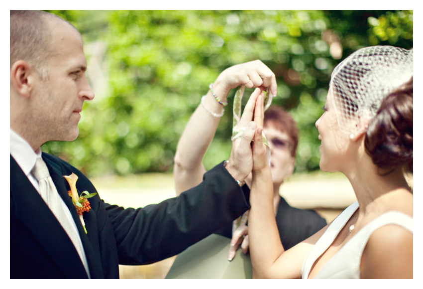 elopement intimate wedding photography at Lakeside in Highland Park by Oklahoma wedding photographer Stacy Reeves