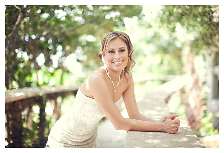 bridal portrait photo session of Jessica Templet Henshaw by Dallas wedding photographer Stacy Reeves