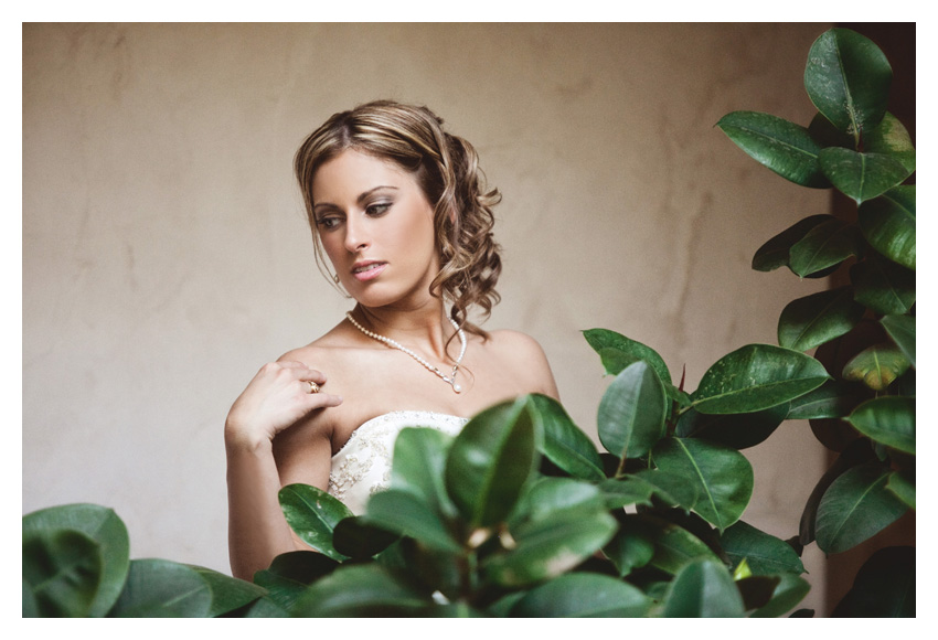 bridal portrait photo session of Jessica Templet Henshaw by Dallas wedding photographer Stacy Reeves