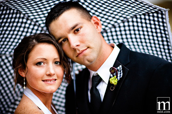Wedding ceremony and reception of Jena Rhine and Justin Miller at the Forum in Whitney Texas by Dallas wedding photographer Stacy Reeves