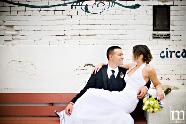 Wedding ceremony and reception of Jena Rhine and Justin Miller at the Forum in Whitney Texas by Dallas wedding photographer Stacy Reeves