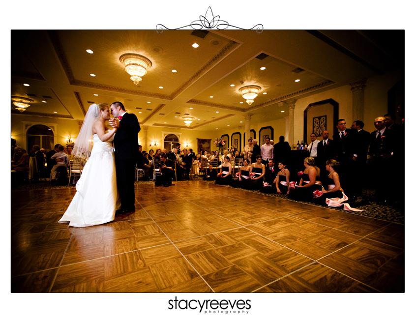 Julie Nienhiser and Jeff Cash wedding reception at Mediterranean Villa in Arlington Texas by Dallas Wedding Photographer Stacy Reeves