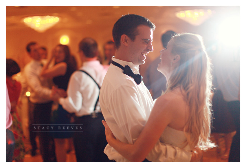 wedding of Leah Partridge and Brian Bayliss at First United Methodist Church and Crowne Plaza in downtown Houston by Dallas wedding photographer Stacy Reeves