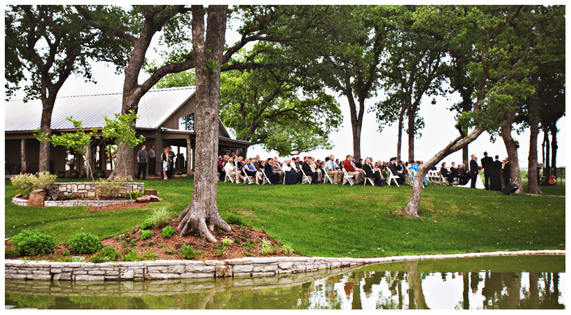wedding photos of Lauren Poole and Jeff Gunter at OW Ranch in Granbury Texas by Dallas wedding photographer Stacy Reeves