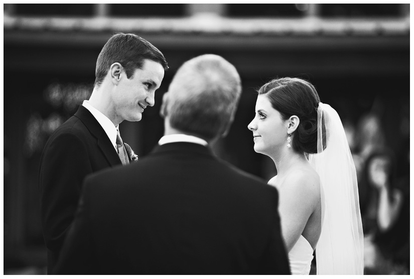 wedding photos of Lauren Poole and Jeff Gunter at OW Ranch in Granbury Texas by Dallas wedding photographer Stacy Reeves