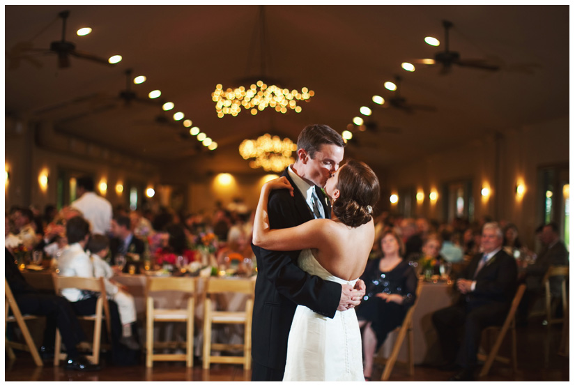 wedding photos of Lauren Poole and Jeff Gunter at OW Ranch in Granbury Texas by Dallas wedding photographer Stacy Reeves