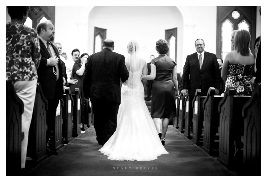 Photos of the southern shabby chic vintage wedding of Rebecca Becca Weathers and Erik Fite at the Carnegie Library in historic downtown Jefferson by Dallas wedding photographer Stacy Reeves