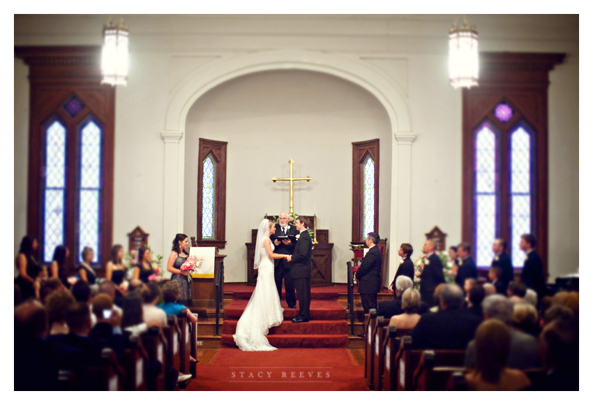 Photos of the southern shabby chic vintage wedding of Rebecca Becca Weathers and Erik Fite at the Carnegie Library in historic downtown Jefferson by Dallas wedding photographer Stacy Reeves