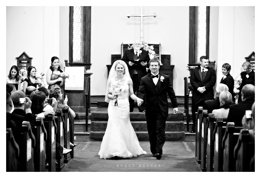 Photos of the southern shabby chic vintage wedding of Rebecca Becca Weathers and Erik Fite at the Carnegie Library in historic downtown Jefferson by Dallas wedding photographer Stacy Reeves