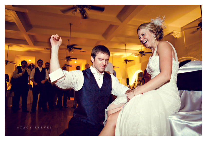 Photos of the southern shabby chic vintage wedding of Rebecca Becca Weathers and Erik Fite at the Carnegie Library in historic downtown Jefferson by Dallas wedding photographer Stacy Reeves