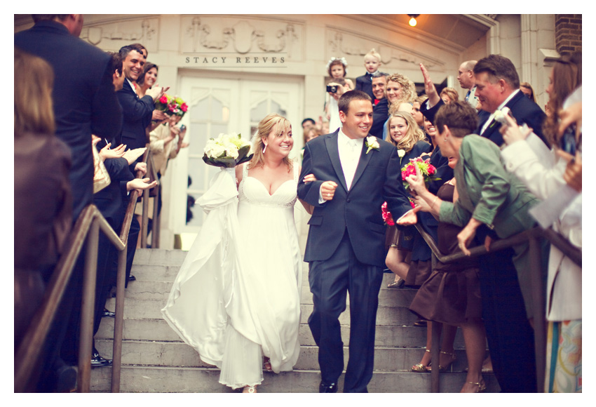 wedding of Courtney Walters and Bucky Bailess at Belo Mansion by Dallas wedding photographer Stacy Reeves